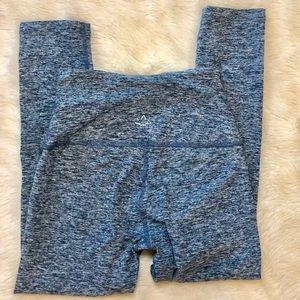 BEYOND YOGA spacedye blue cropped yoga pants XS